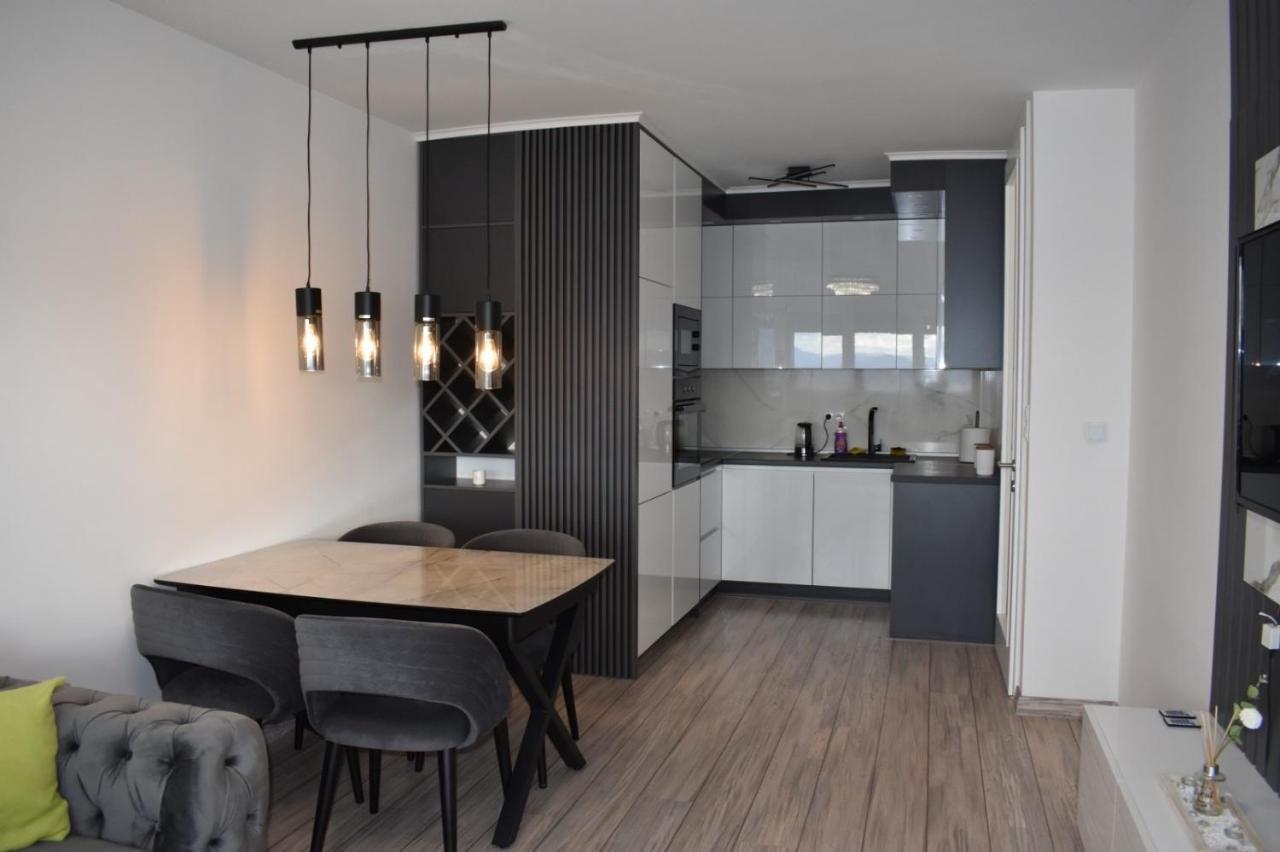 Ssazz Apartment Sarajevo Bagian luar foto